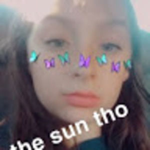 Meet your Posher, Adrienne